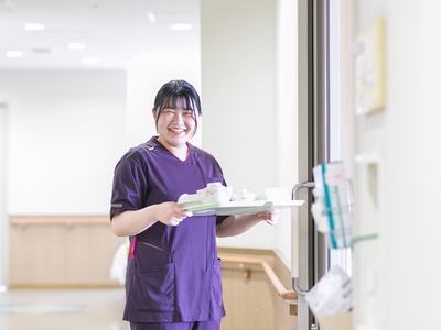 どんな時も笑顔を忘れず、患者さんに寄り添う看護を提供します